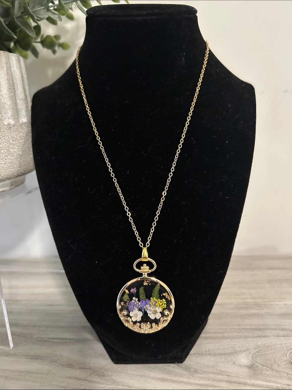 Gold Floral Pendant Necklace - Delicate Pressed Flower Design NWT